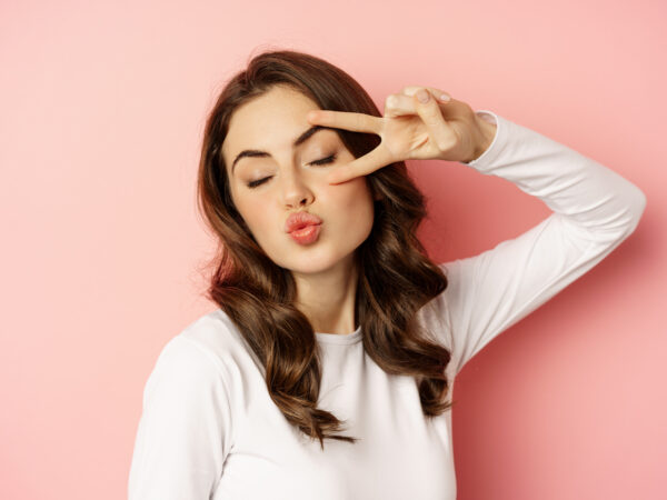 Skincare para Sobrancelhas: Como a Saúde da Pele Define Seu Design