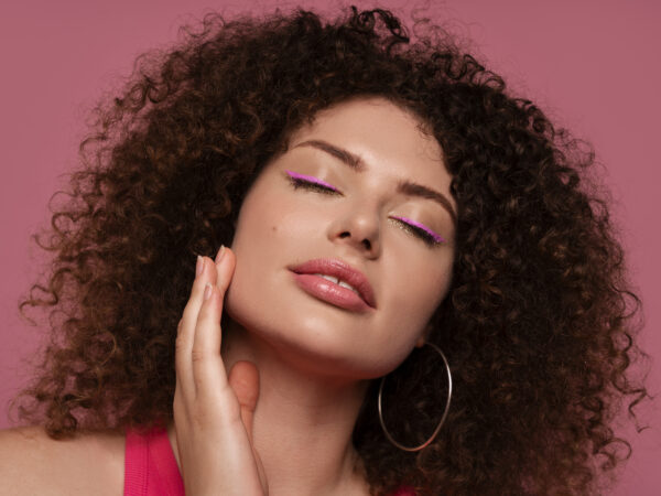 O poder das sobrancelhas: como elas transformam sua expressão e autoestima